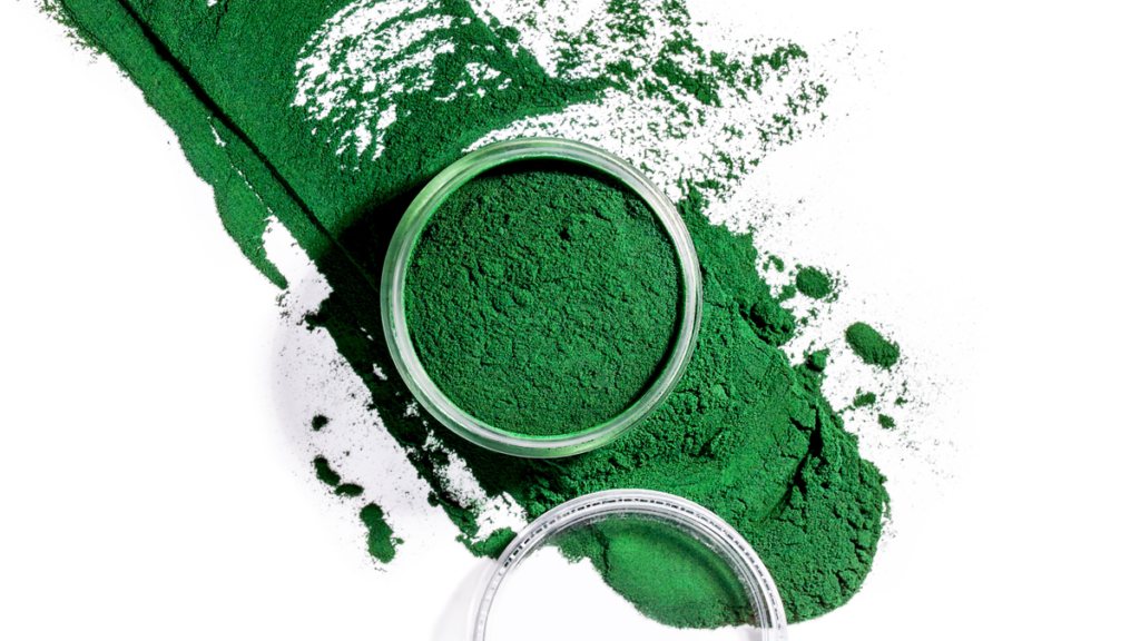 5 façons simples d'ajouter des protéines aux yaourts sans produits laitiers