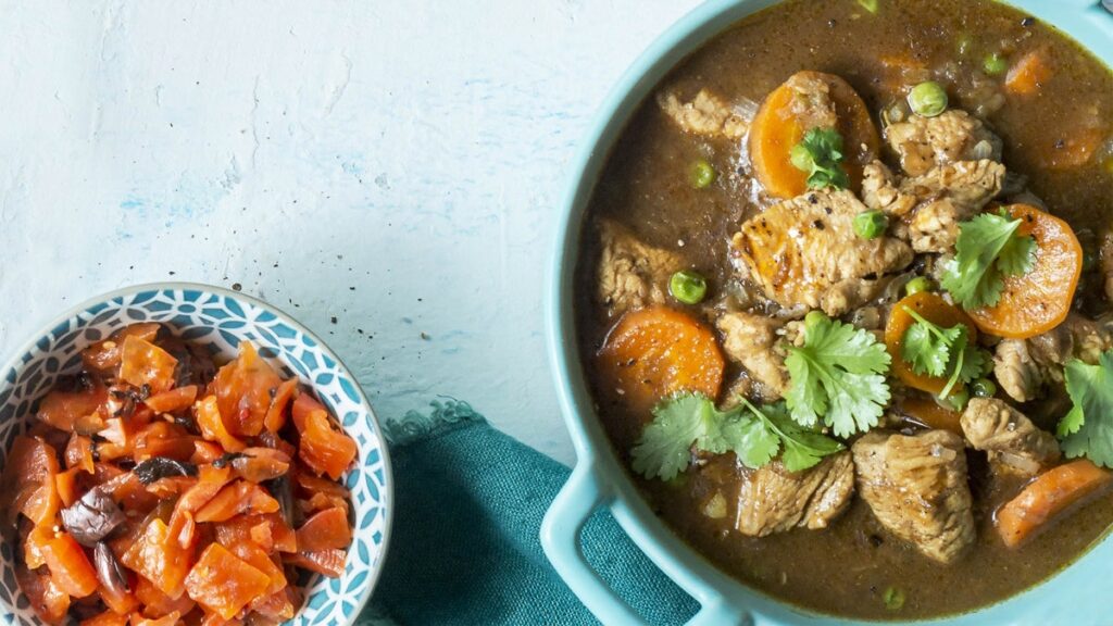 Un pot, 30 minutes : c'est tout ce dont vous avez besoin pour faire ce curry de poulet japonais confortable