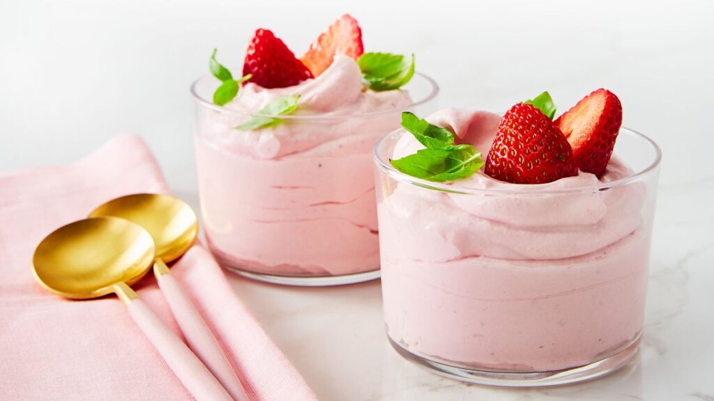 Mousse mascarpone fraise basilic