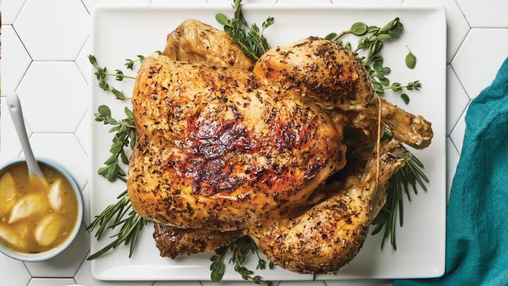 Poulet entier avec sauce aux 40 gousses d'ail