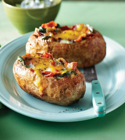 Pommes de terre aux œufs et au four