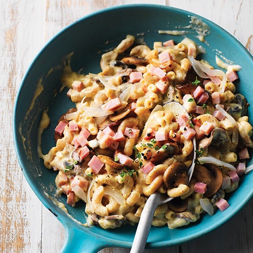 Macaroni au fromage torsadé traditionnel