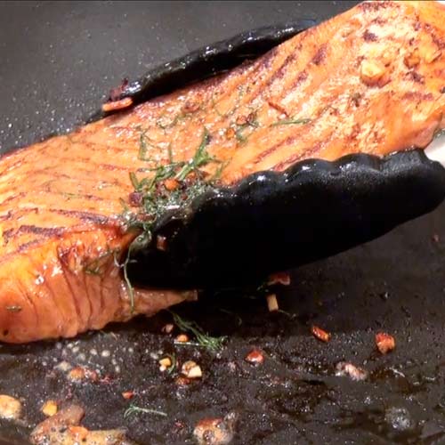 Saumon sauté avec marinade asiatique