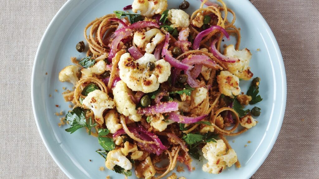 Linguine au chou-fleur rôti avec sauce au citron et aux câpres