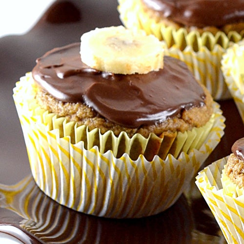 Cupcakes aux bananes glacés au chocolat